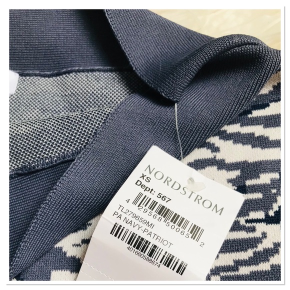 Leith Nordstrom Knit Mini Skirt Zebra Print Navy Blue Black & White Size XS - Picture 9 of 9